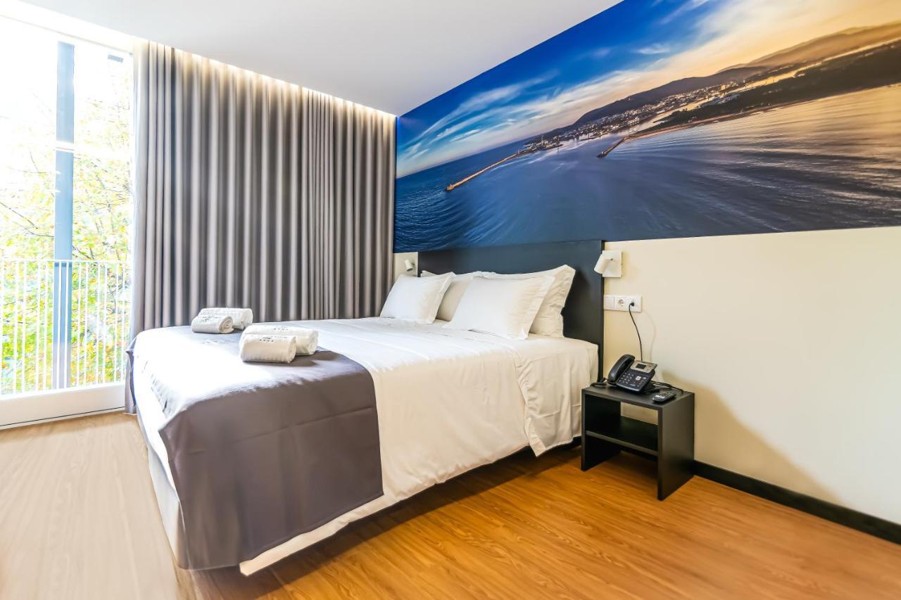 Flag Design Hotel Виана до Кастело Екстериор снимка